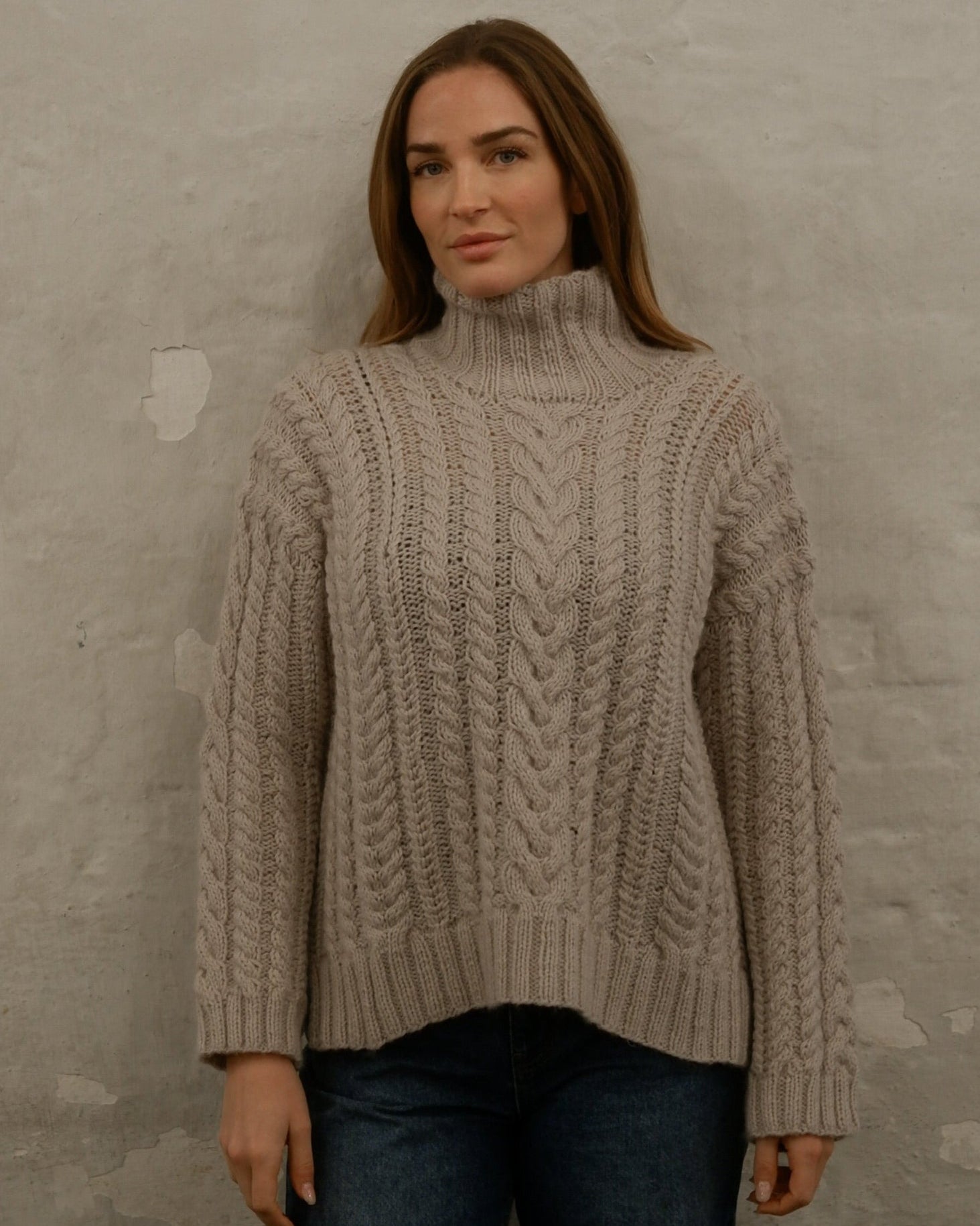 Chunky Cable Sweater - Dansk