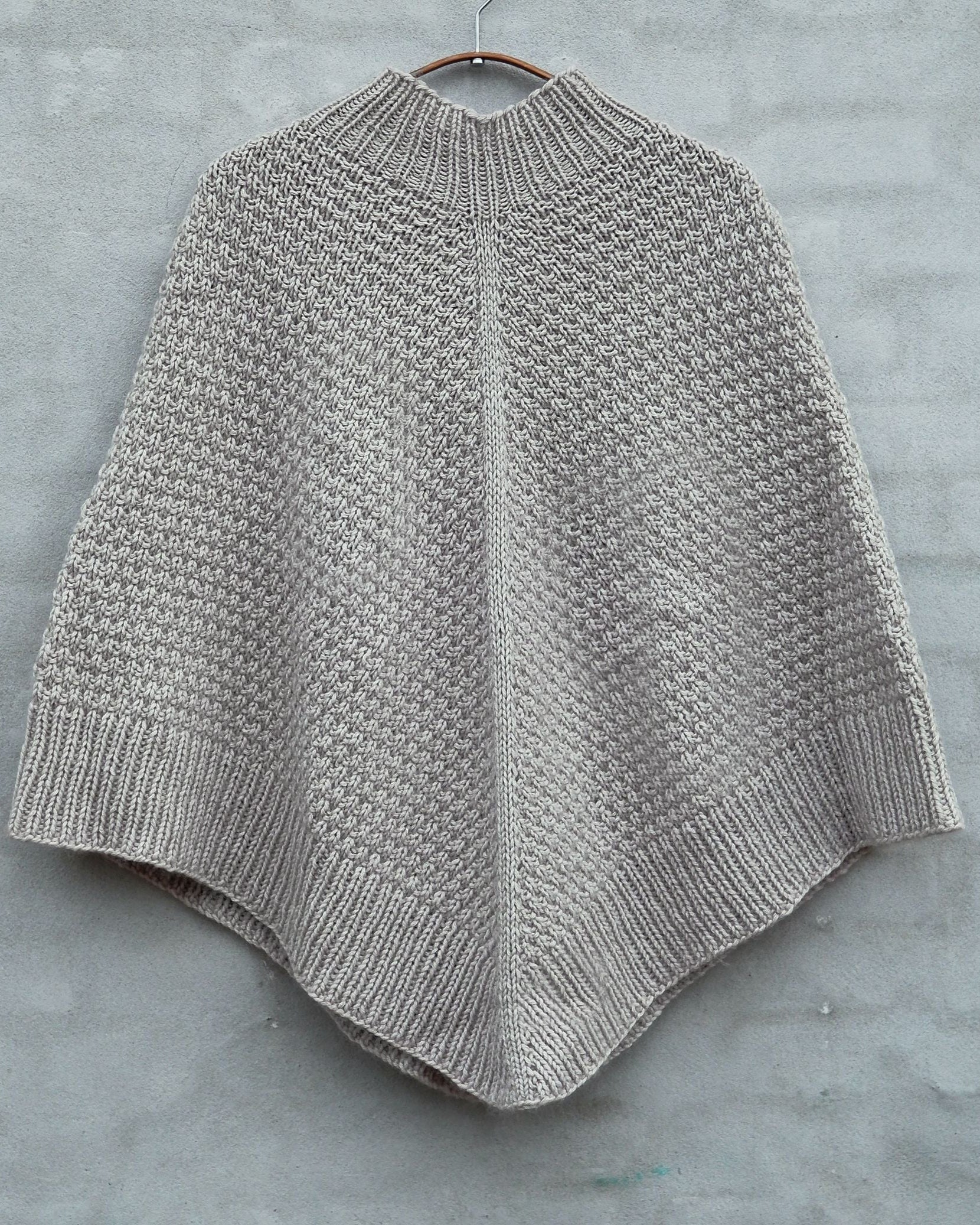 Elvira Poncho - Dansk