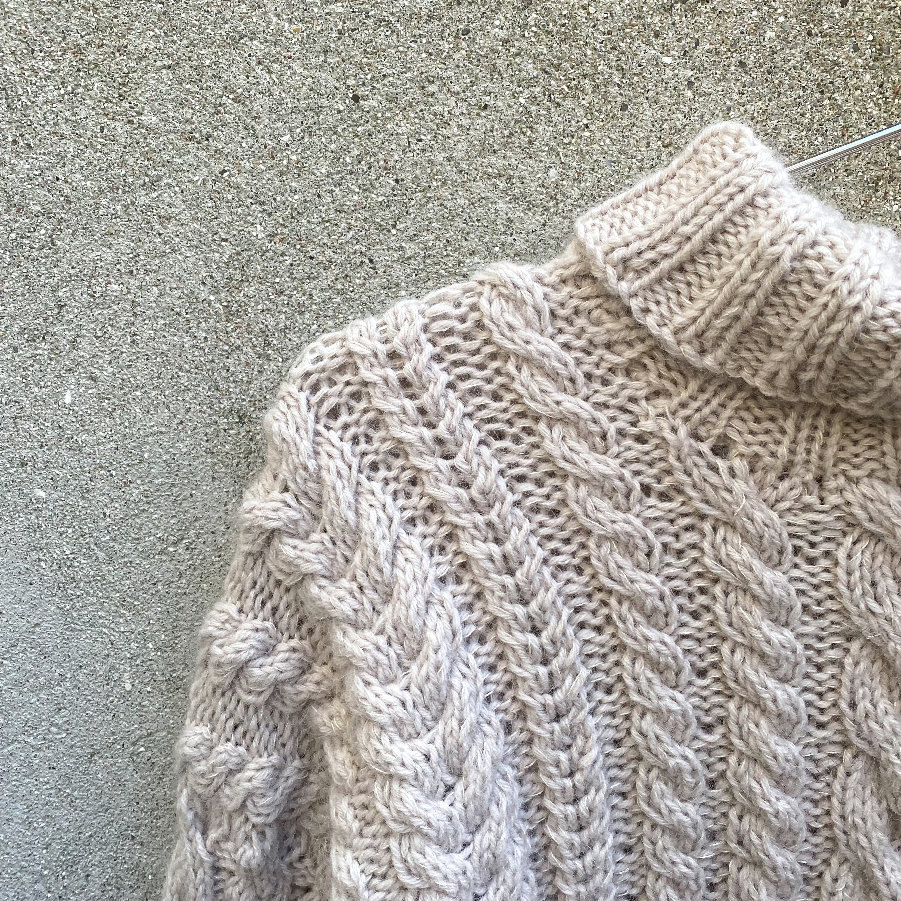 Chunky Cable Sweater - Dansk