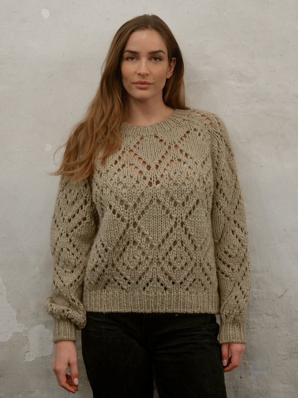 Clotilde Sweater - Voksen - Svensk